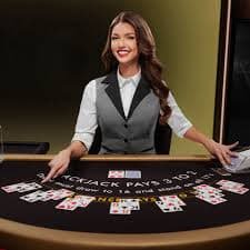 Meja blackjack langsung epicgame dengan statistik pertandingan Wild Rift di panel samping